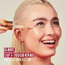 RIMMEL Multi-Tasker Better Than Filters – Rimmel Glow Booster, Highlighter & Anti-Aging Primer